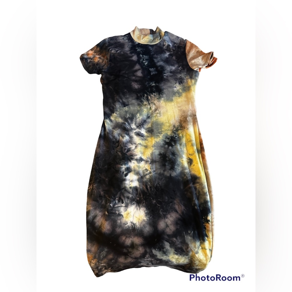 Tie-die midi dress